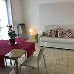 Paola - 3*