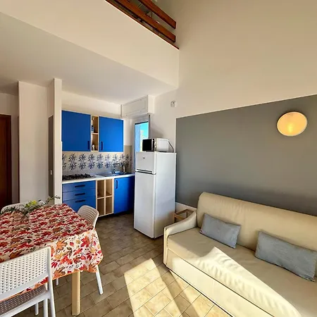 Aparthotel Paola - 3*