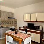 Paola - 3*