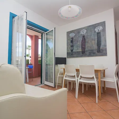 Le Di Paola Aparthotel