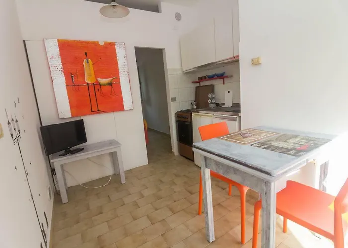 Le Di Paola 3* Loano
